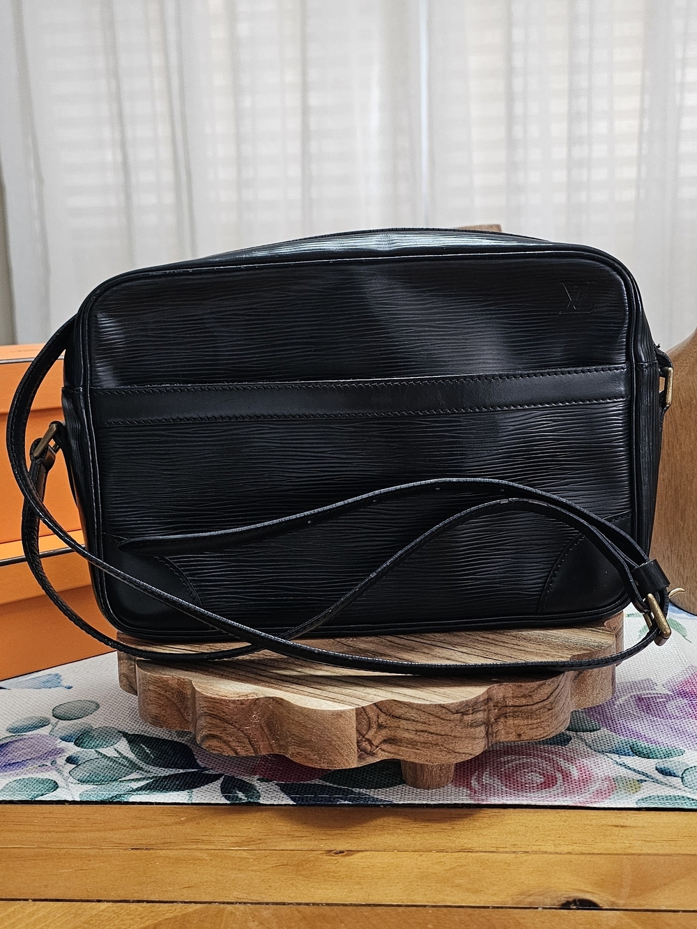 LV Epi Leather Trocadero Crossbody Bag - AUTHENTIC